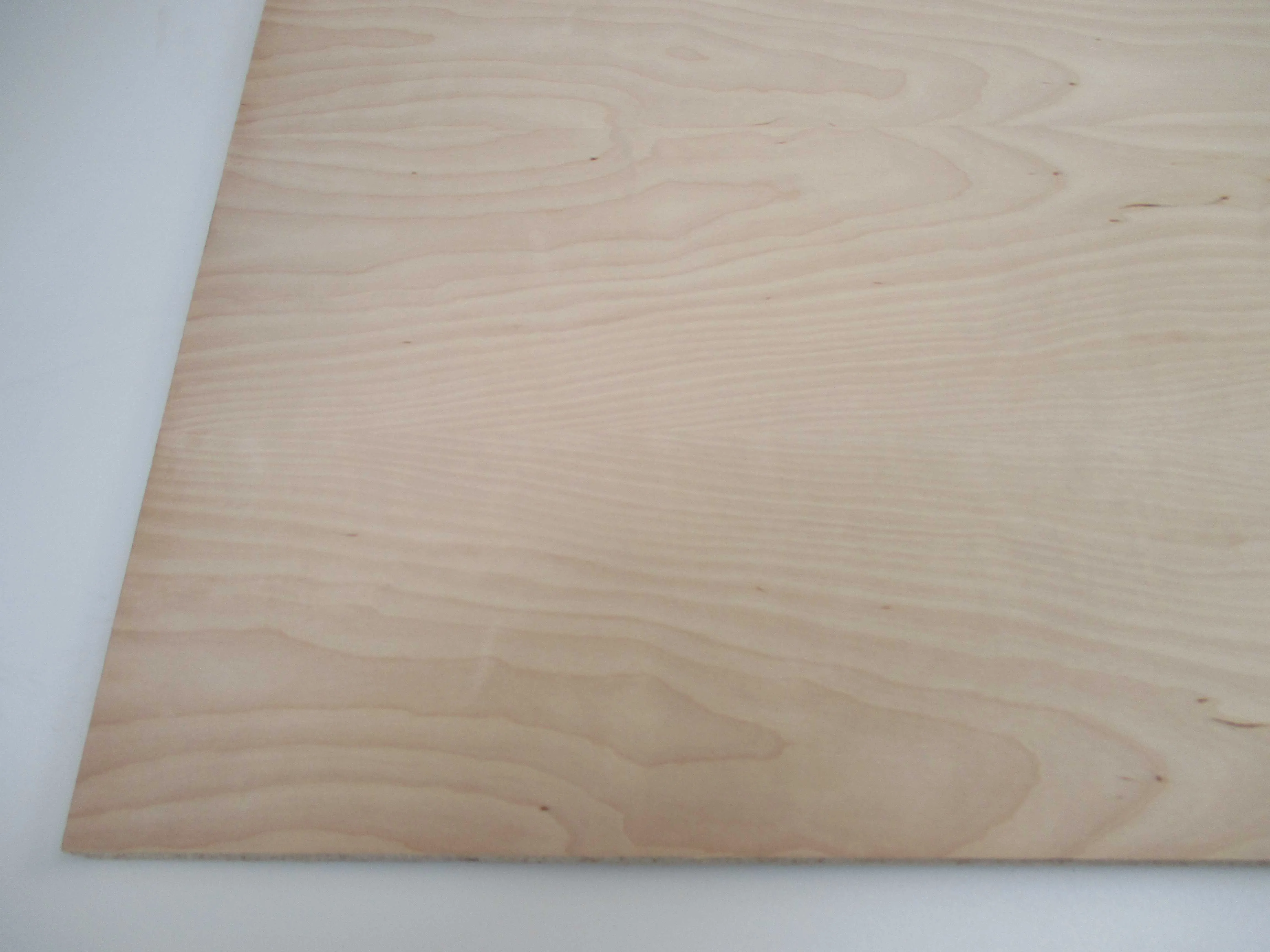 19 mm Birke-Spanplatte A/B, E1