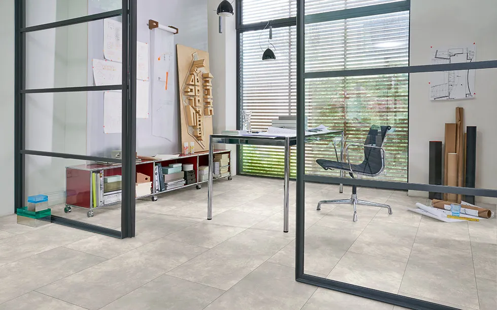 \\FWDC1\shares\Bilder Homepage Artikel\Neuer Shop 2018\Fussböden\Vinyl\Parador\Modular One\Beton Hellgrau 3.jpg