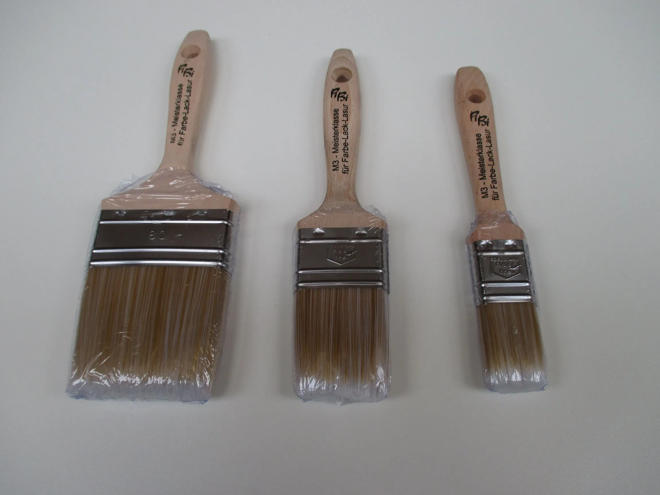 \\FWDC1\shares\Bilder Homepage Artikel\Neuer Shop 2018\Zubehör\Spezialpinsel.JPG